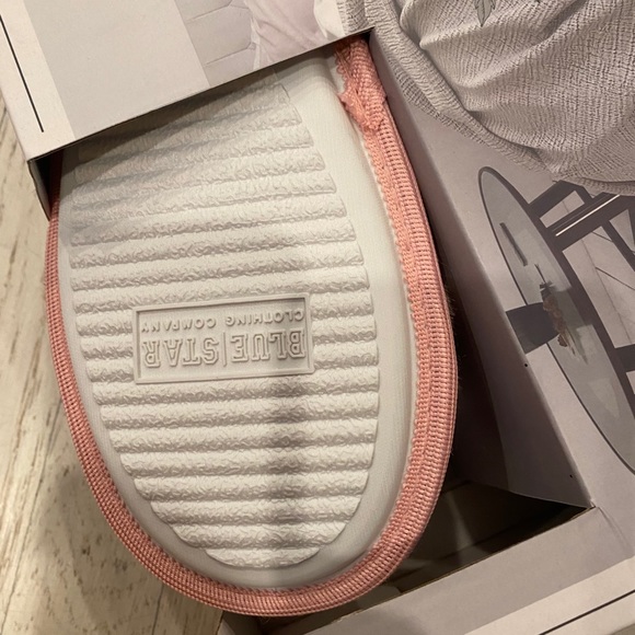 Park Ave couture pink slippers memory foam S/M - Picture 3 of 11
